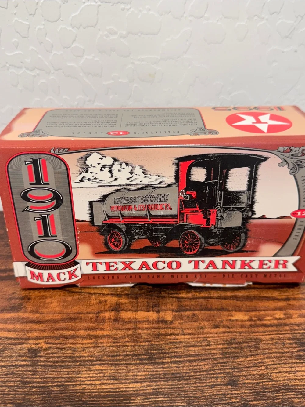 ERTL 1910 Mack Texaco Tanker Locking Coin Bank Die Cast Metal New